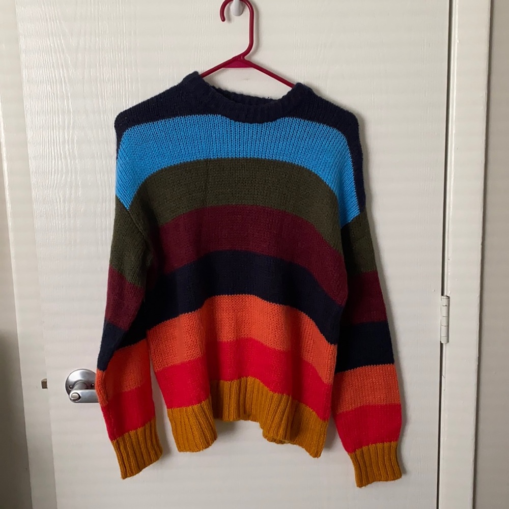 rainbow UO sweater (same sweater as bestdressed)